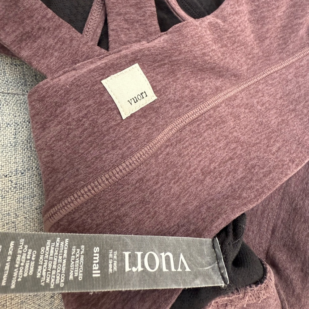 Vuori Elevation Long Sports Bra Plum Purple Brown Small💎EUC Retail $64 - Picture 4 of 6